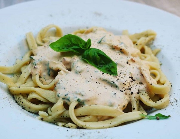 Pasta mit Zitronen Ingwer Creme