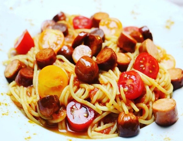 Veggie Currywurst Pasta